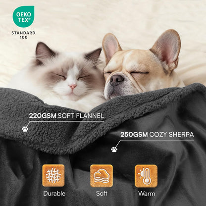 Waterproof Sherpa Pet Blanket Black Small（40" X 28"）