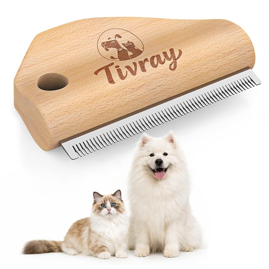 Keep loose fur under control with this 4.3-inch Dog Deshedding Brush. Designed for short- and long-haired pets, the grooming edge gently lifts loose hair and undercoat while helping reduce shedding around your home.  The ergonomic wooden handle offers a c